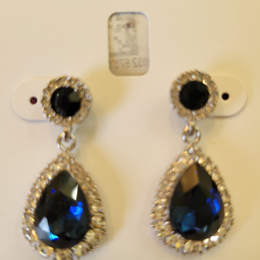 Navy blue and rhinestones earrings brand new, never worn